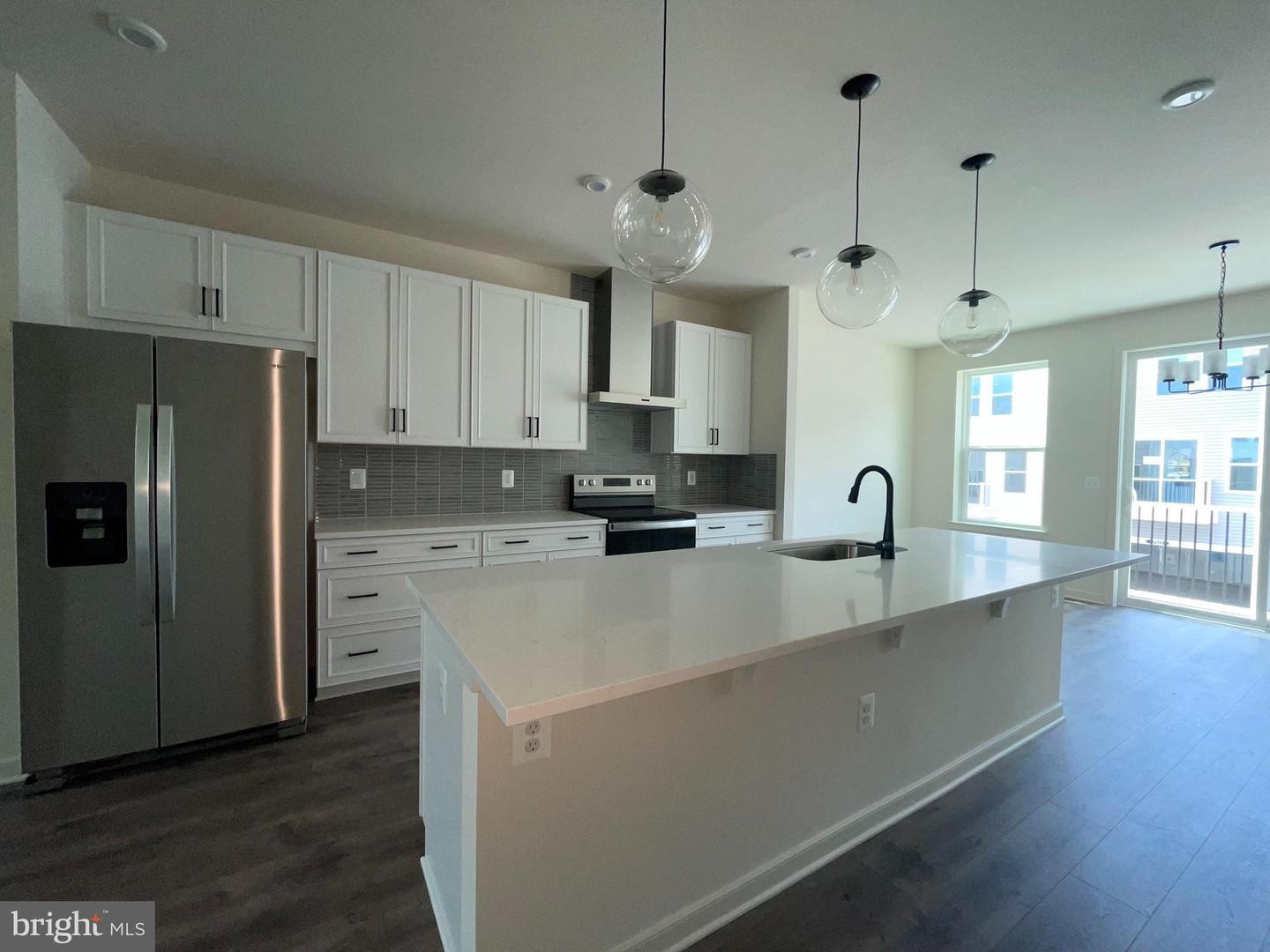Property Photo: 17944 Alicia Avenue VA 22026