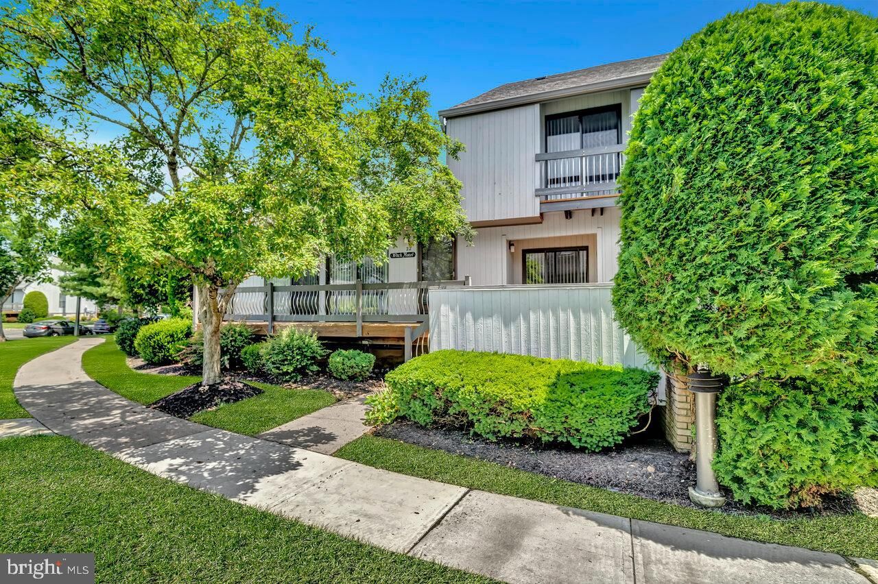 Property Photo: 22 Witch Hazel Court NJ 08852