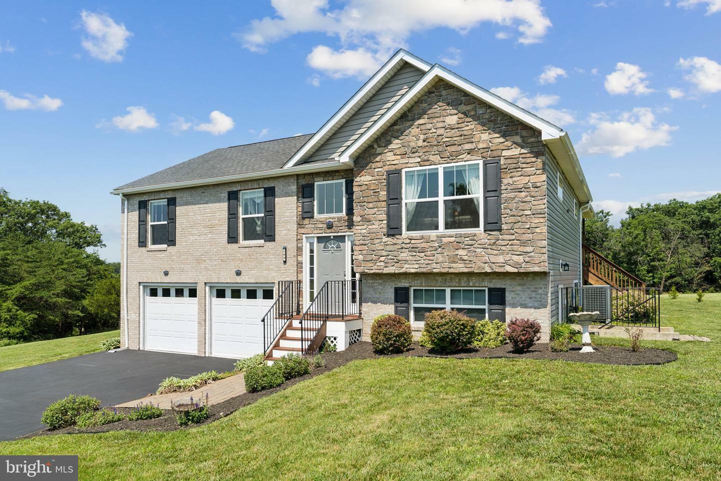 Property Photo: 103 Santa Maria Drive VA 22624
