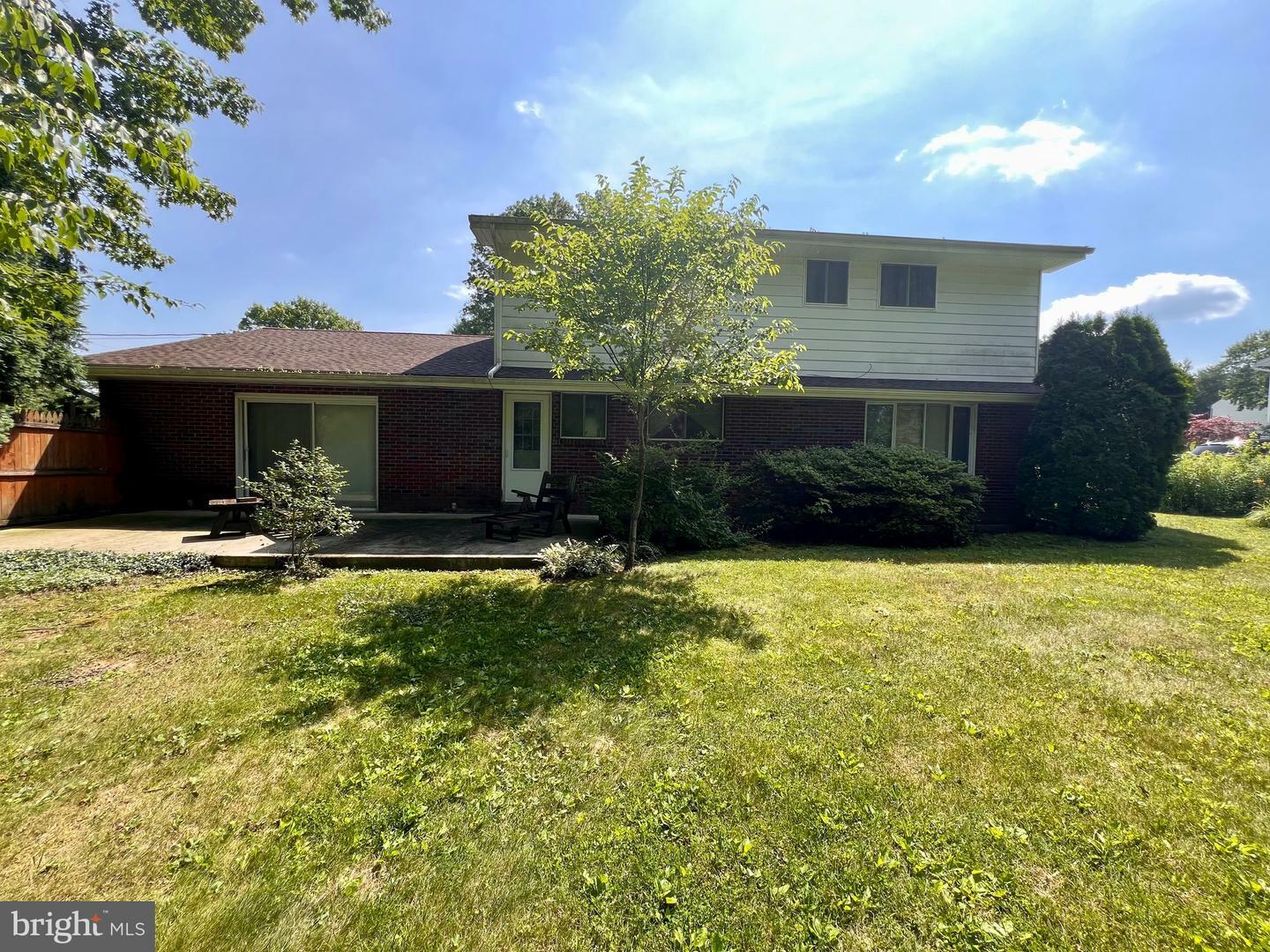 Property Photo: 27 Annabeth Road PA 19547