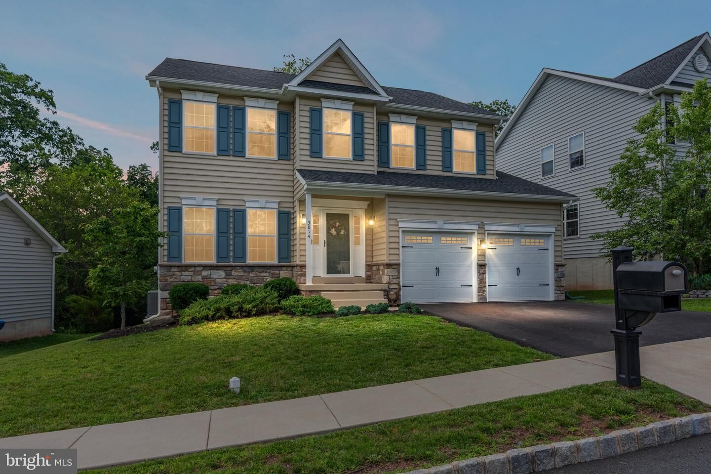 Property Photo: 3014 Lynwood Court PA 18073