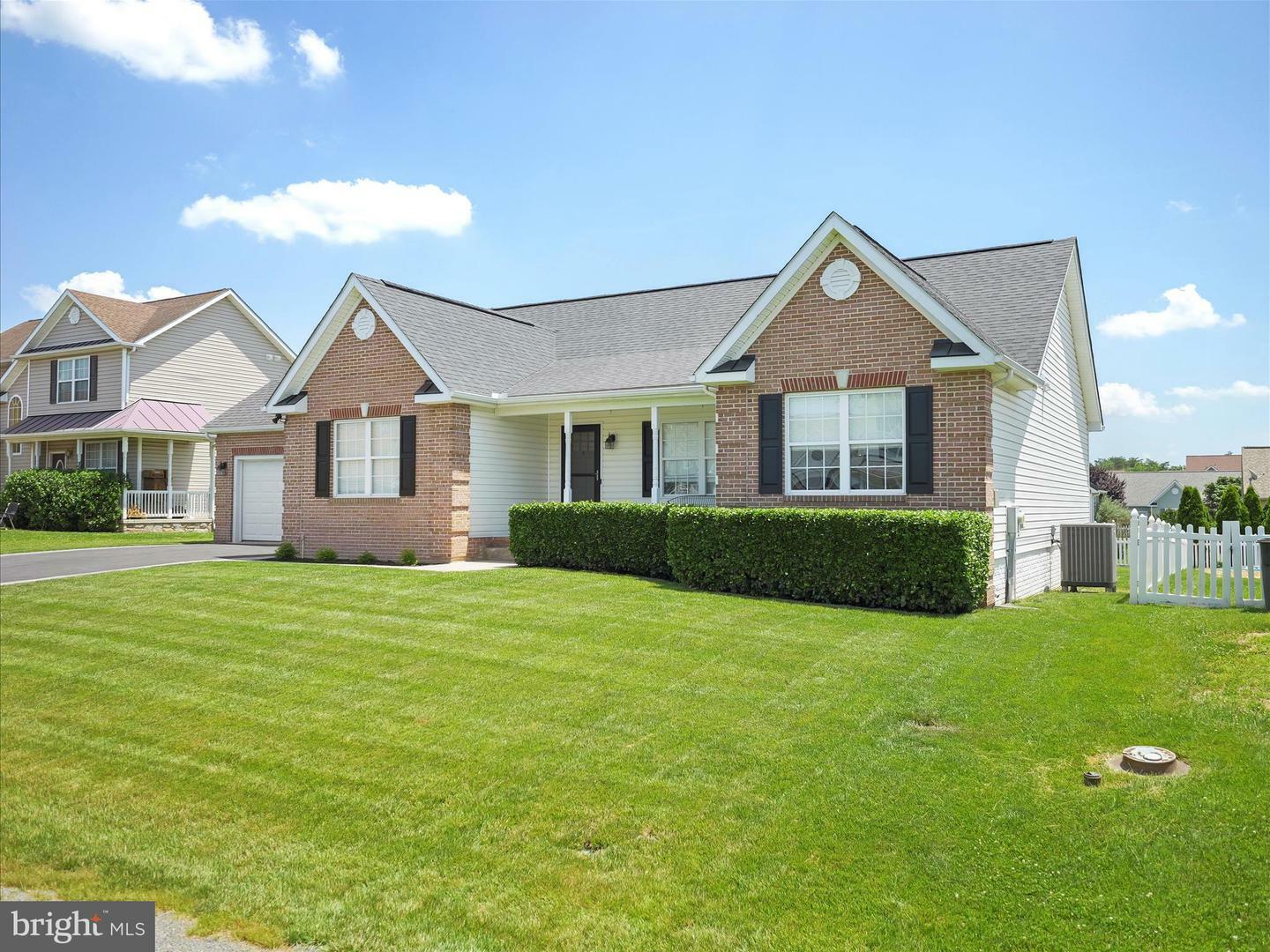 Property Photo: 101 Carrera Court WV 25428