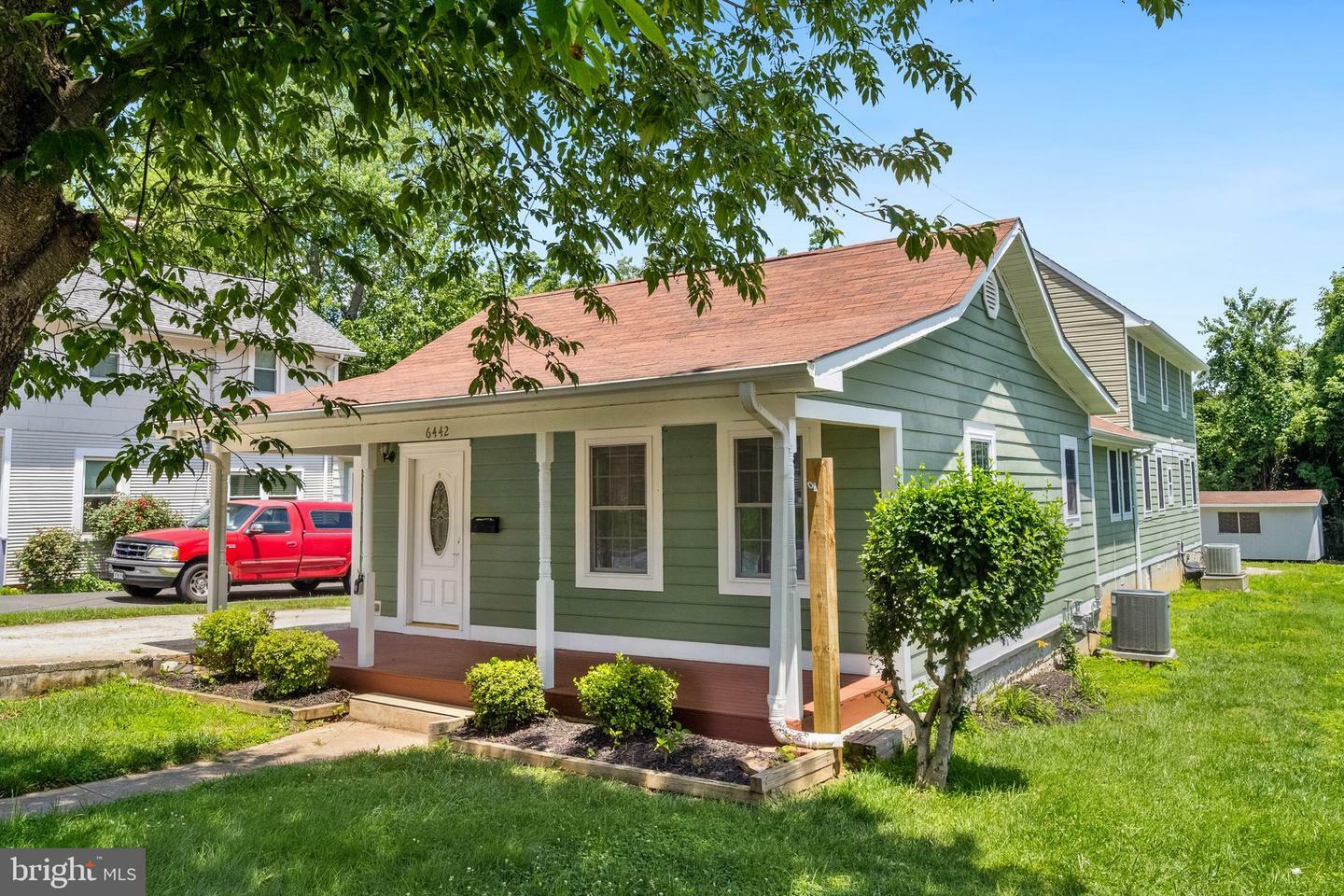 Property Photo: 6442 Holyoke Drive VA 22003