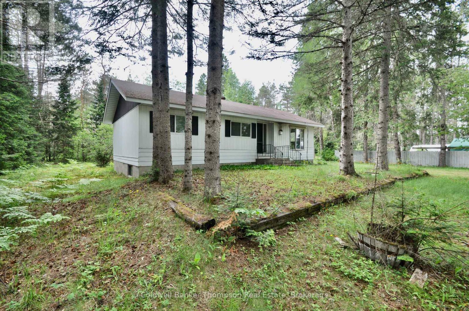 Photo de la propriété:  8 Spruce Lane  ON P0A 1L0 