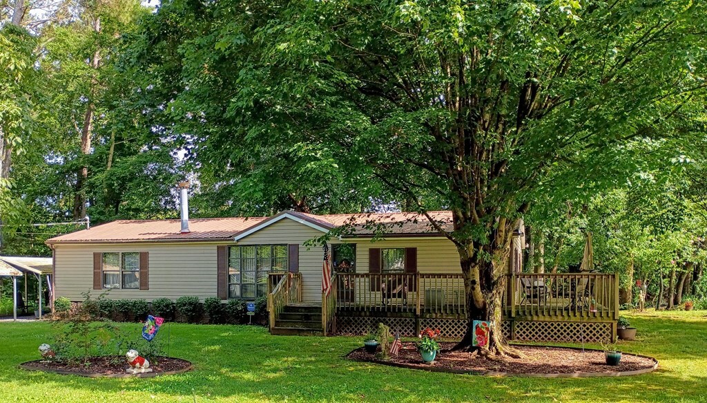 Property Photo: 262 Bahamas Drive GA 30705