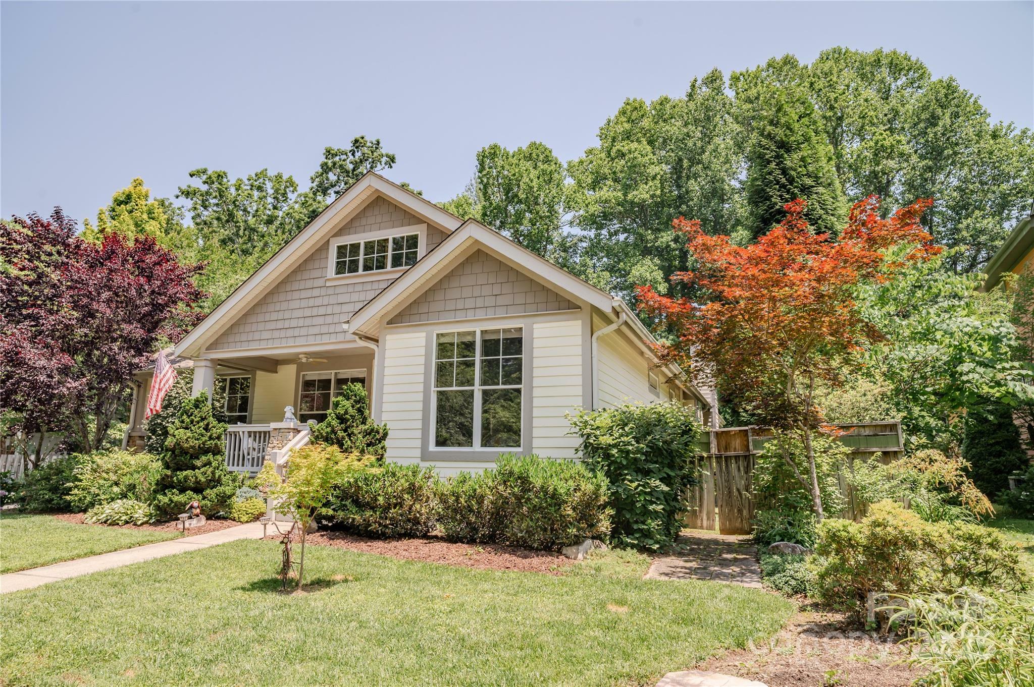 Property Photo: 89 Covered Bridge Drive NC 28731