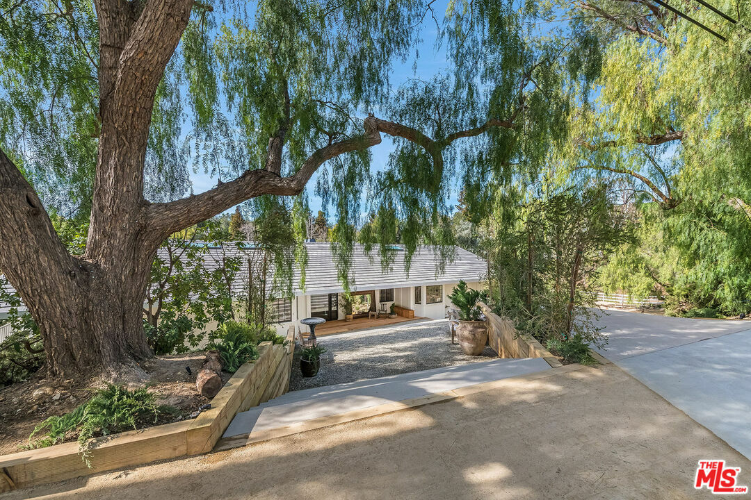 Property Photo: 25010 Jim Bridger Rd CA 91302