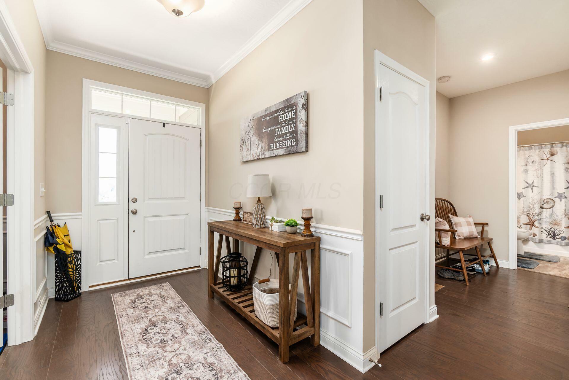 Property Photo: 8699 Greenburst Court OH 43074