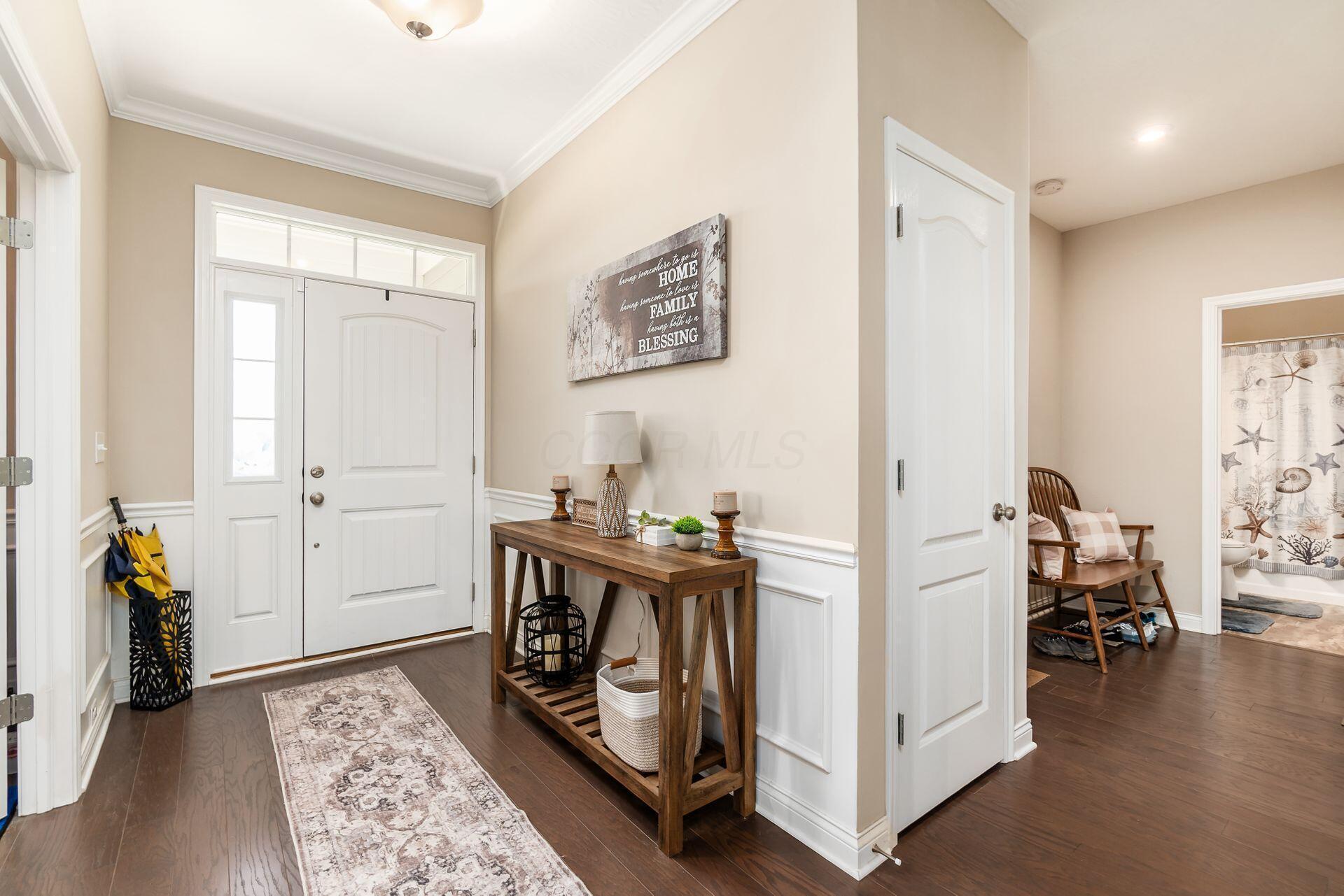 Property Photo: 8699 Greenburst Court OH 43074