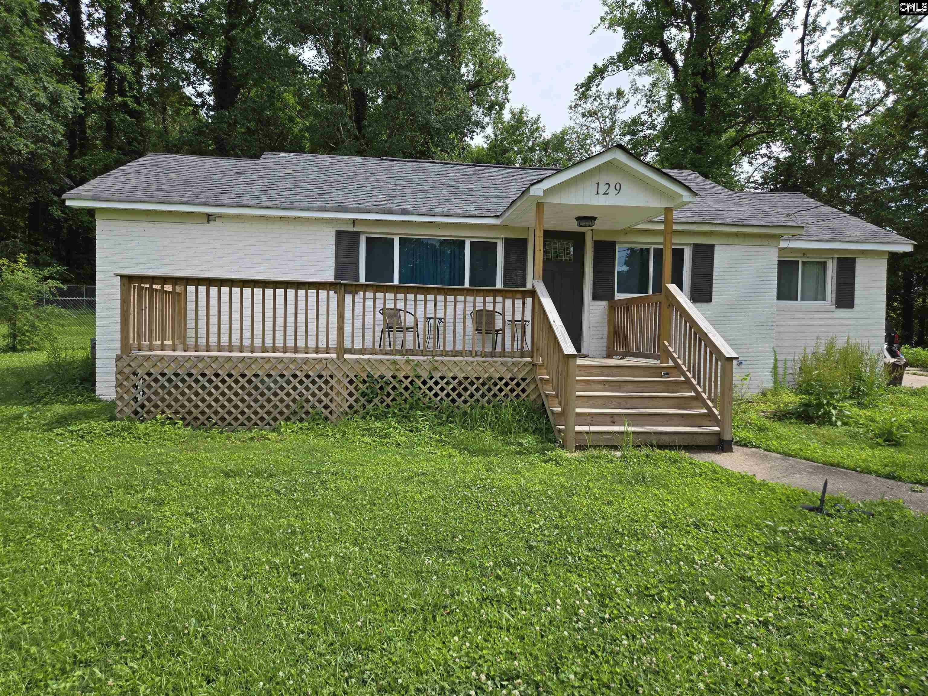 Property Photo: 129 Lakeview SC 29702