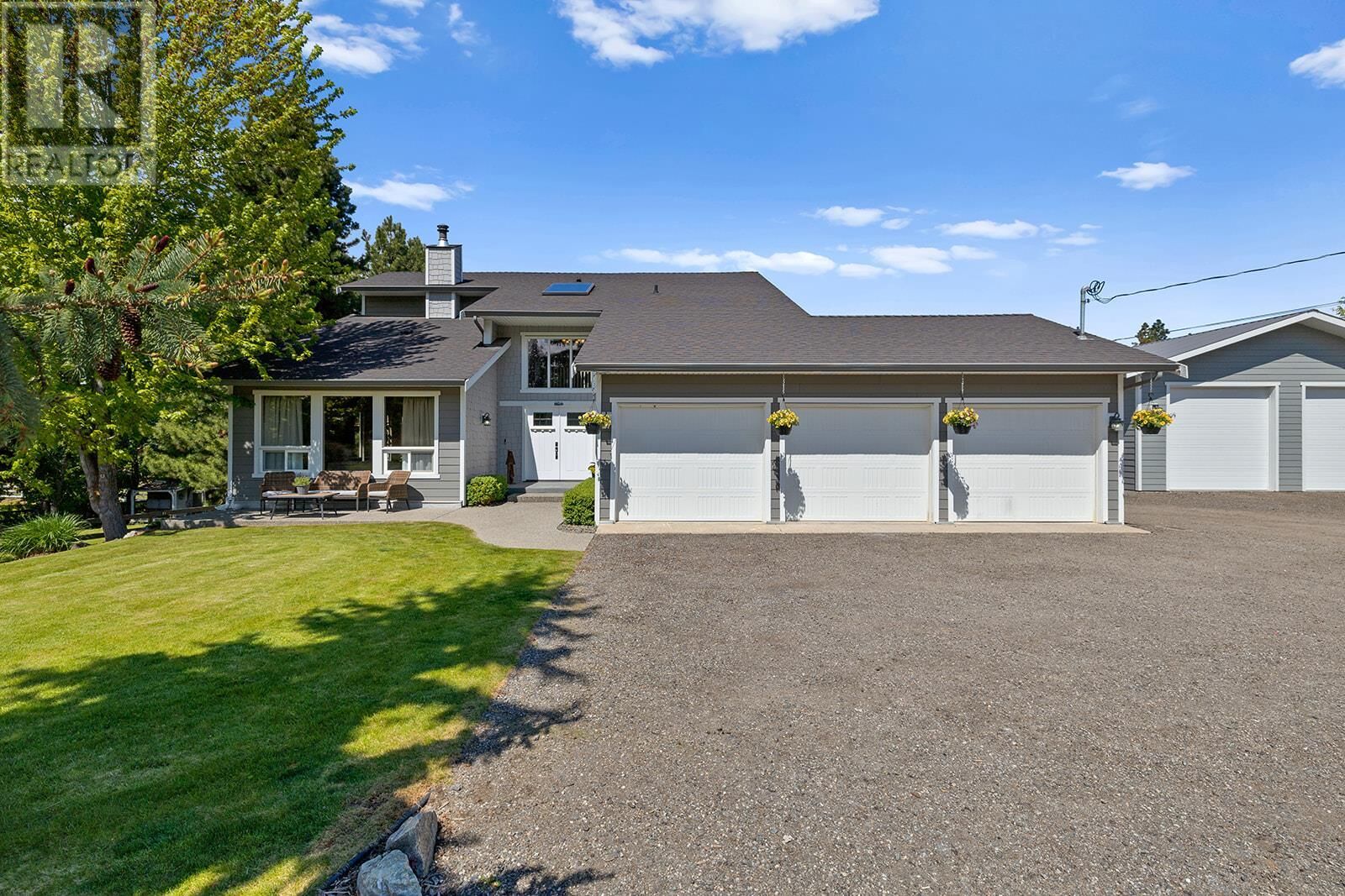 Photo de la propriété:  4139 Wallace Hill Road  BC V1W 4B6 