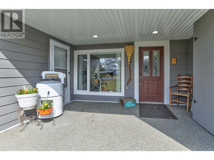 Property Photo:  570 Dairy Road  BC V2B 8N5 