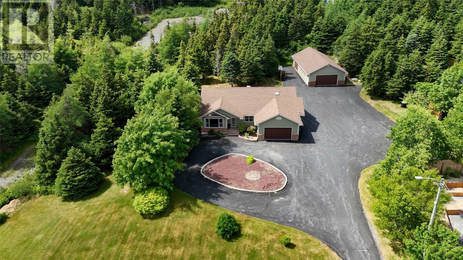 Photo de la propriété: 190 North River Road NL A0A 3C0