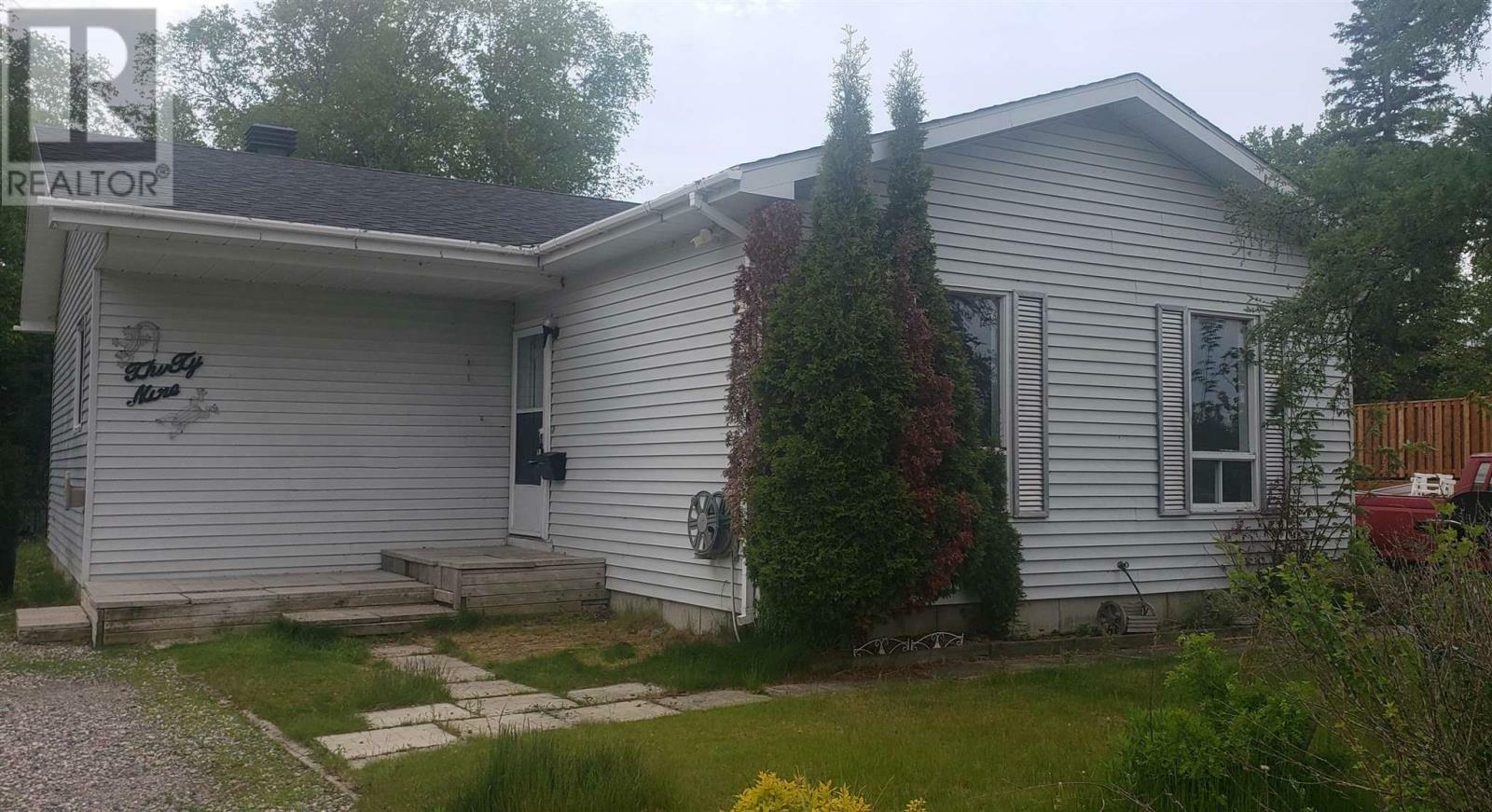 Photo de la propriété: 39 Poplar Ave ON P0T 2E0