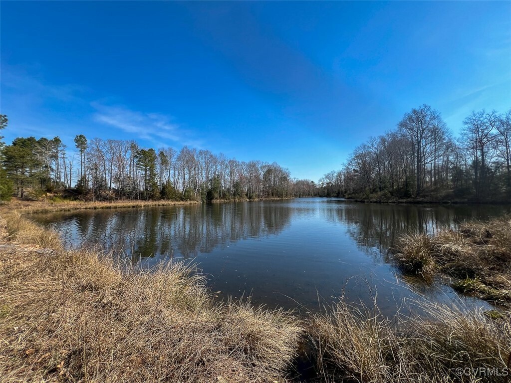Property Photo: 32082 Sparta Road VA 22514