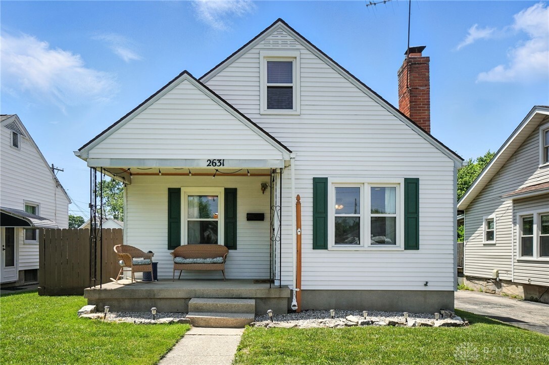Property Photo: 2631 Springmont Avenue OH 45420