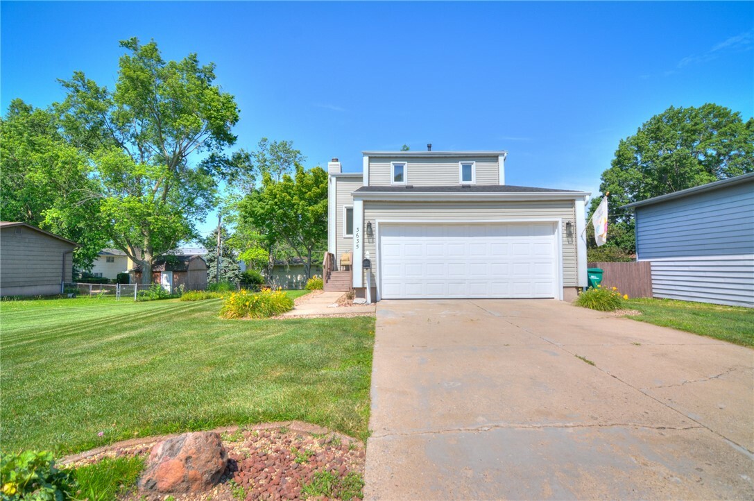 3635 N Macarthur Road  Decatur IL 62526 photo
