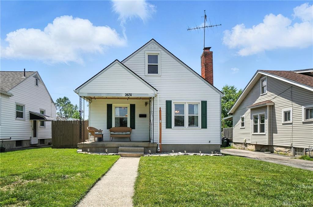 Property Photo: 2631 Springmont Avenue OH 45420