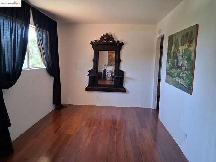 Property Photo:  302 Ayba St  CA 95370 