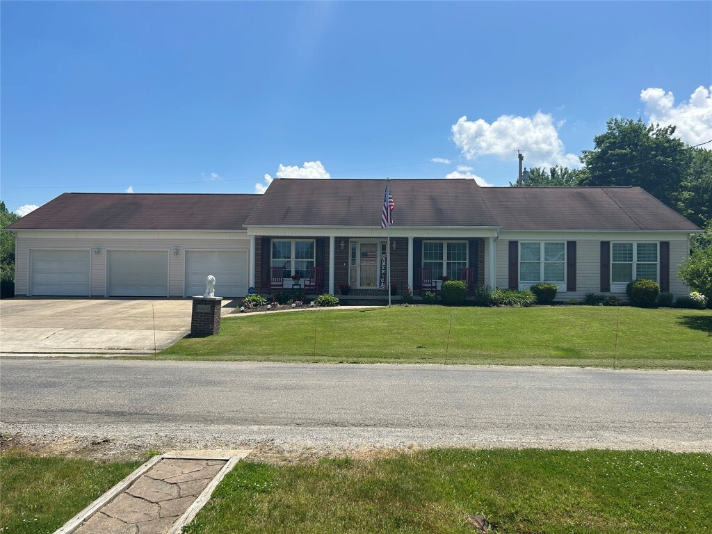 10665 Center Avenue  Conneaut Lake PA 16316 photo