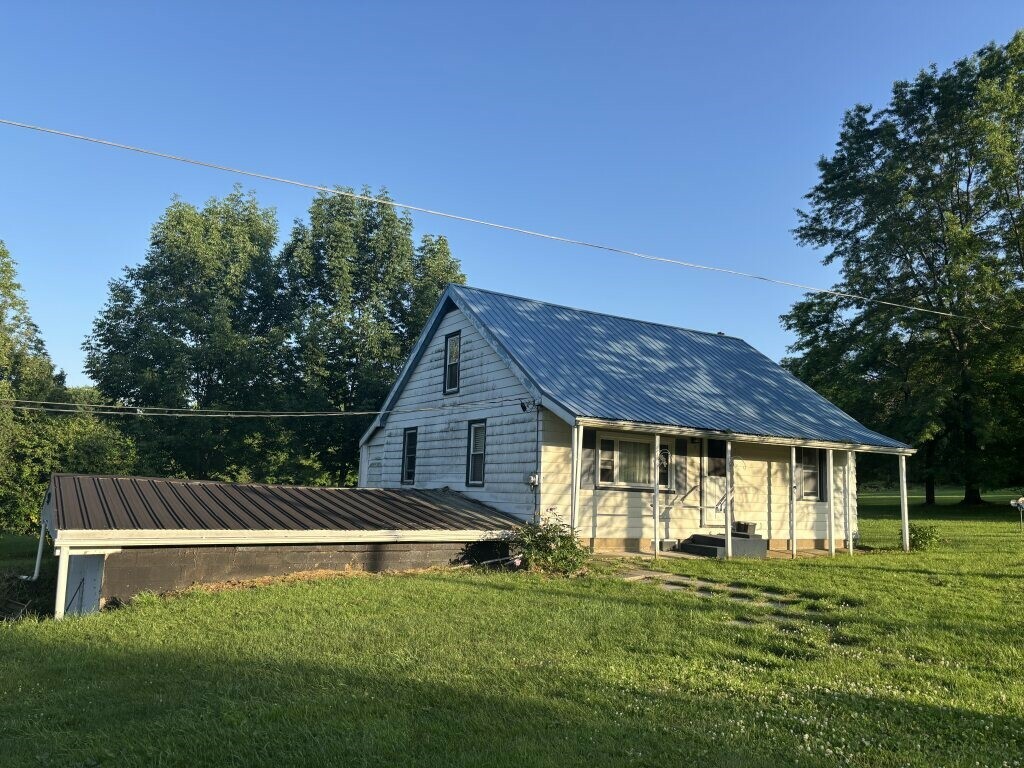 Property Photo: 14245 19 Route PA 16403
