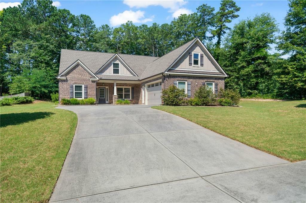 Property Photo:  902 Edgewater Drive  GA 30052 