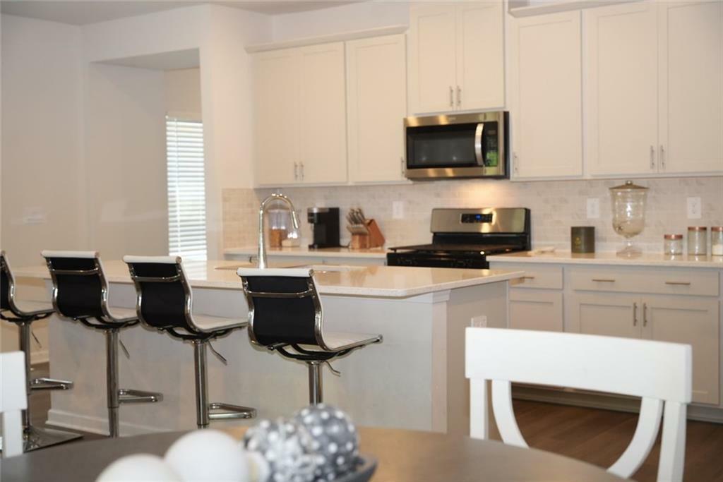Property Photo:  733 Gabby Point  GA 30126 