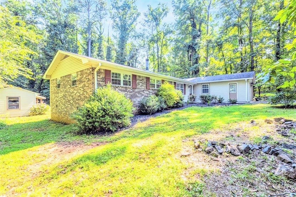 Property Photo: 1445 Woodhill Drive GA 30066