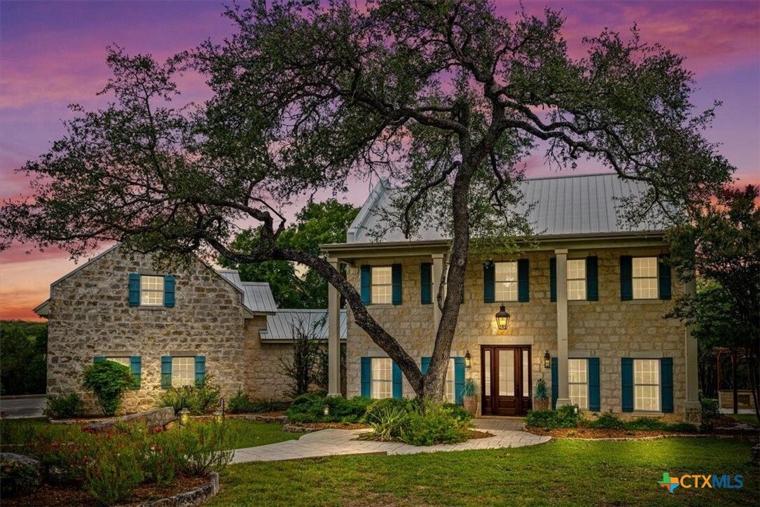 Property Photo: 1660 W McCarty Lane TX 78666