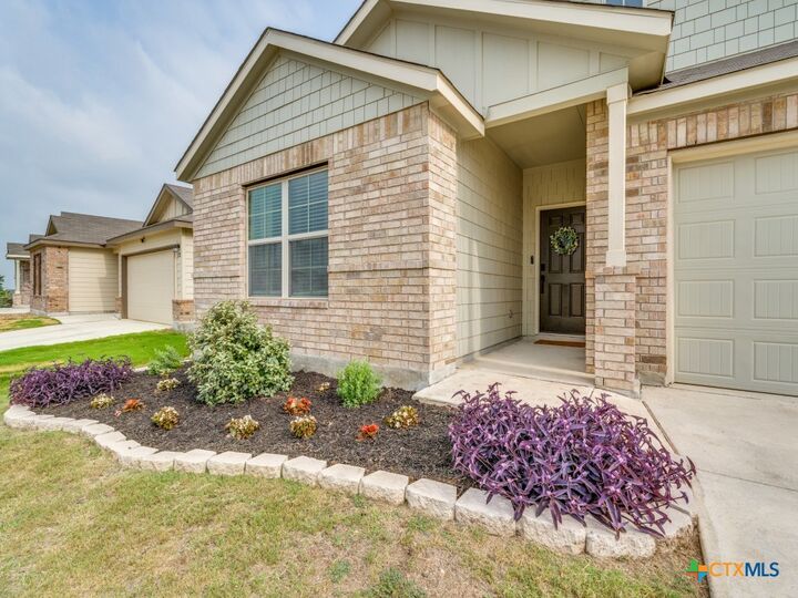 Property Photo: 1136 Amber Lake TX 78155