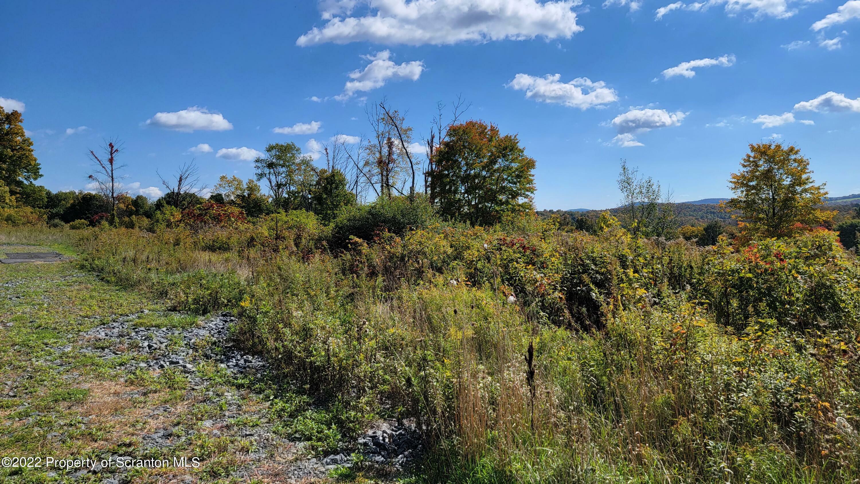 Property Photo:  47 Highpoint Drive  PA 18419 