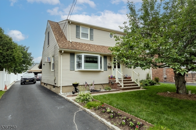 Property Photo: 42 South St 2 NJ 07940