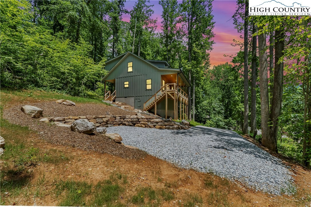 Property Photo: 511 N Blue Ridge Drive NC 28752