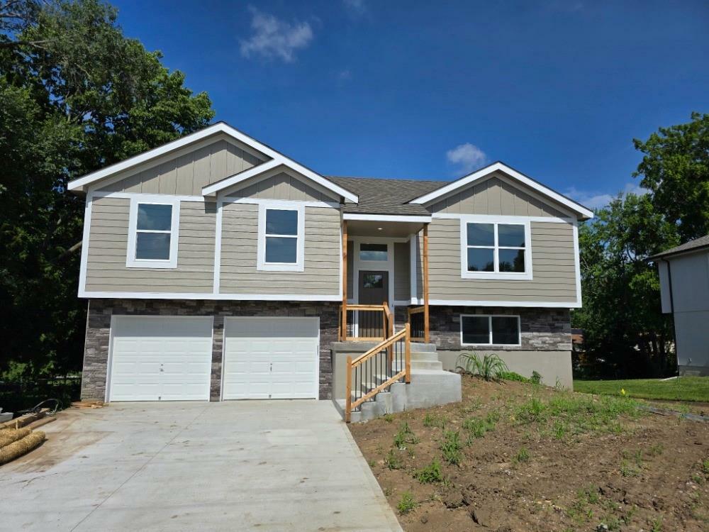 Property Photo: 16110 Harris Avenue MO 64012