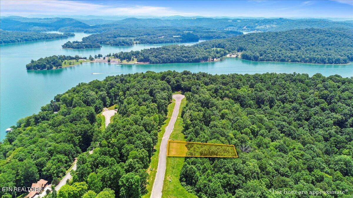 Property Photo: 565 S Two Rivers Lane TN 37766