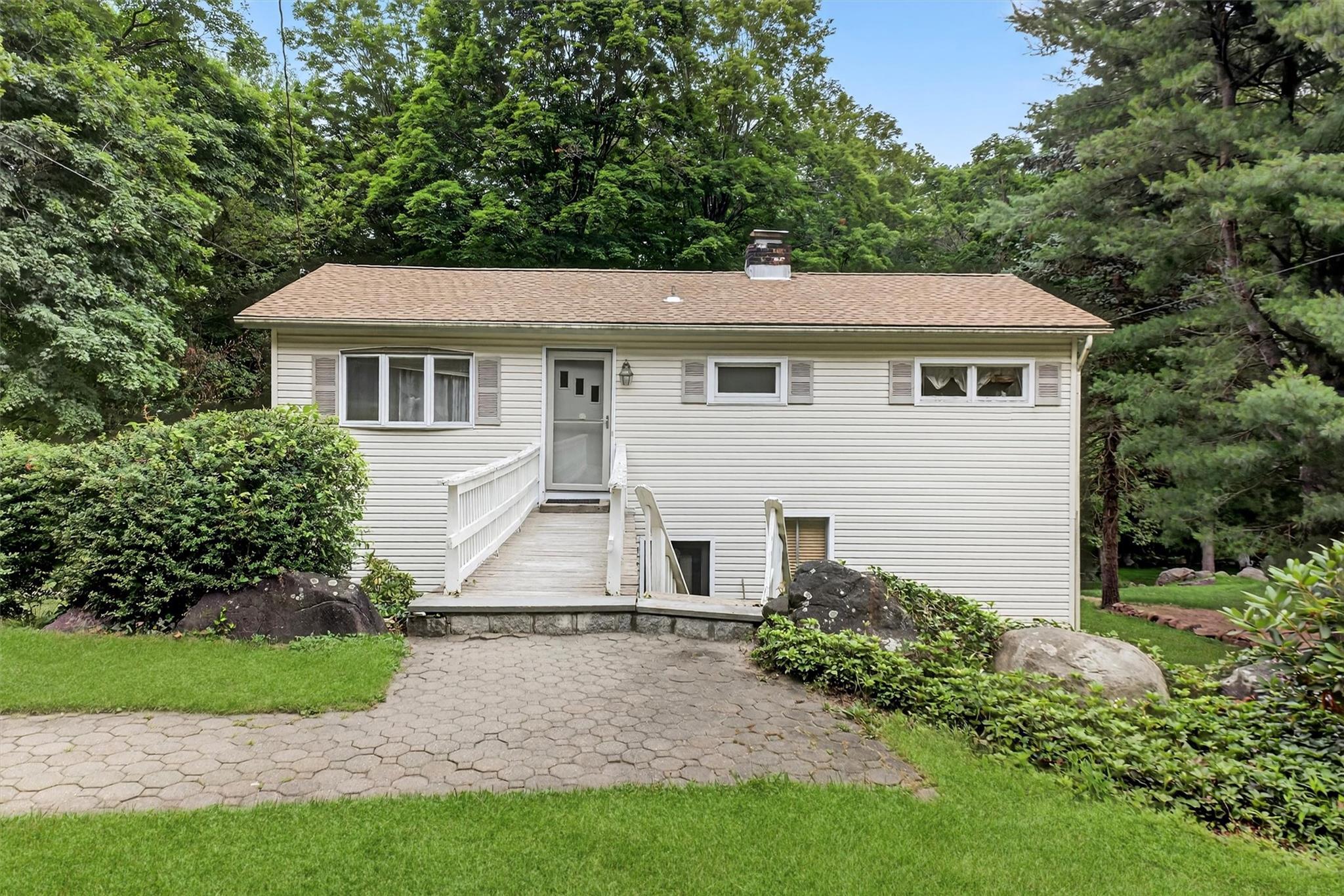 3 Galloway Lane  Cortlandt Manor NY 10567 photo