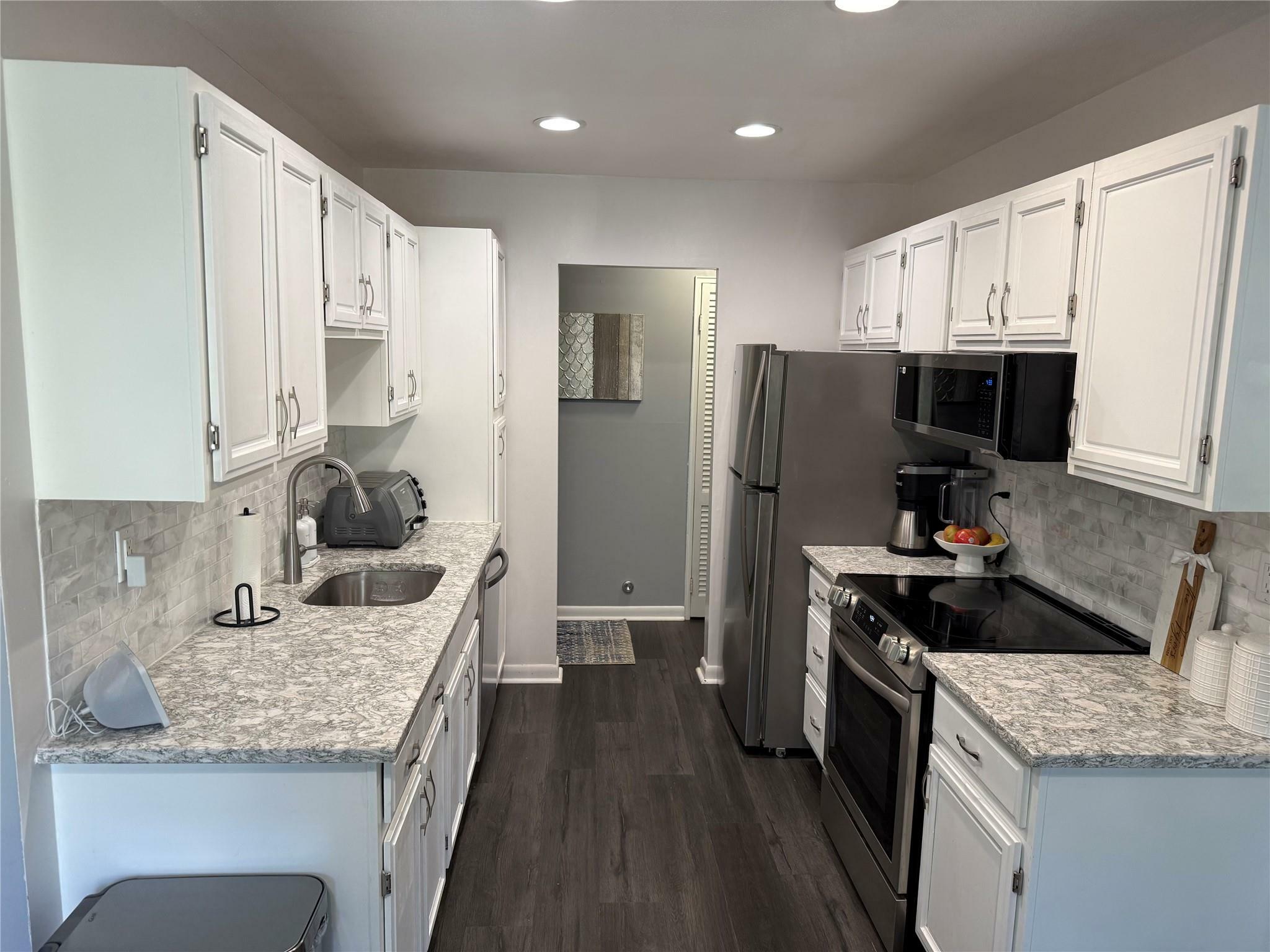 Property Photo: 453 Sierra Vista Lane NY 10989