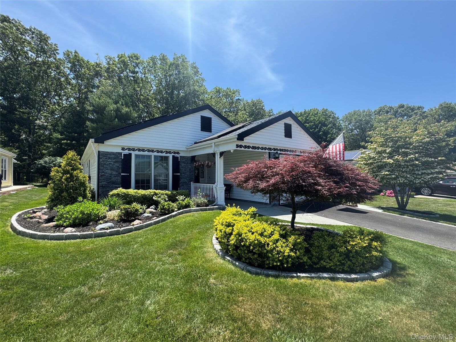 Property Photo:  525 Cranston Lane  NY 11961 