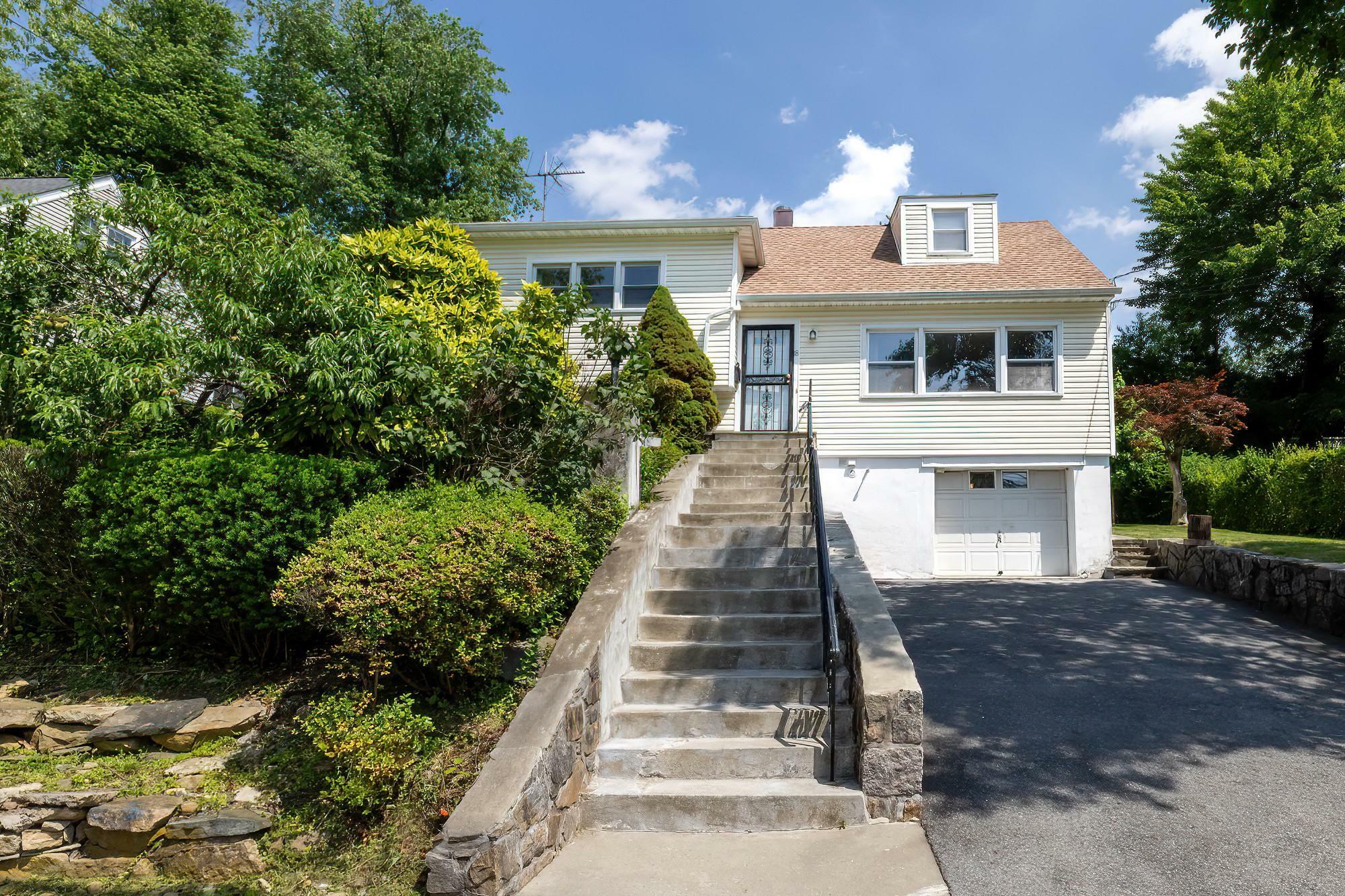 Property Photo: 18 Gainsborg Avenue E NY 10604