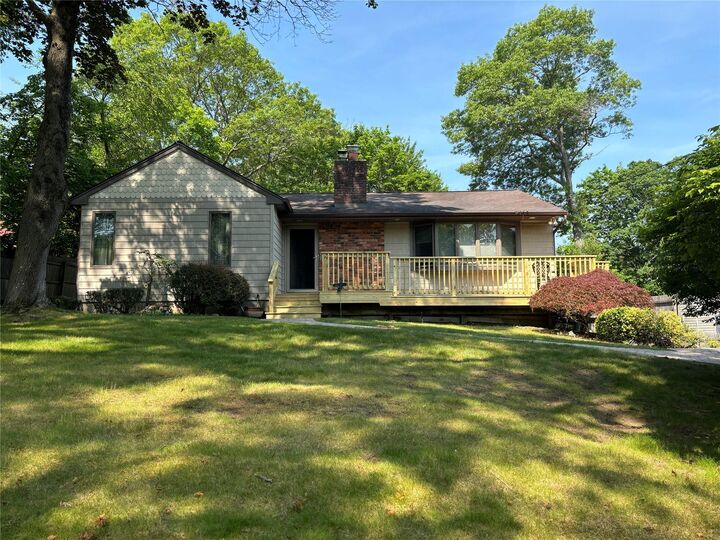 266 Adirondack Drive  Selden NY 11784 photo