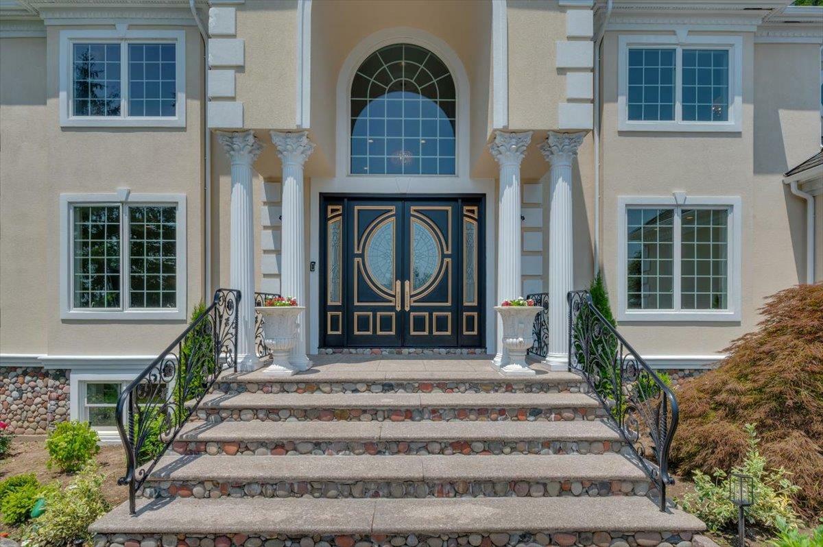 Property Photo: 9 Gualtiere Lane NY 10562