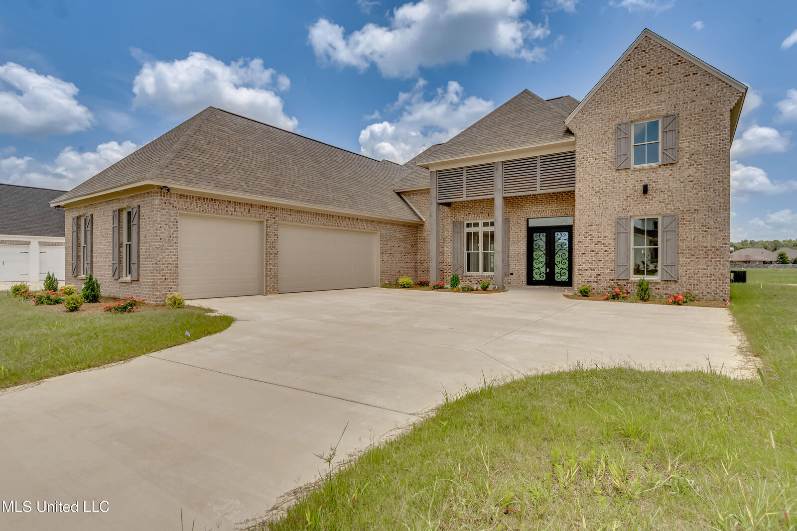 Property Photo: 134 Genoa Drive MS 39110