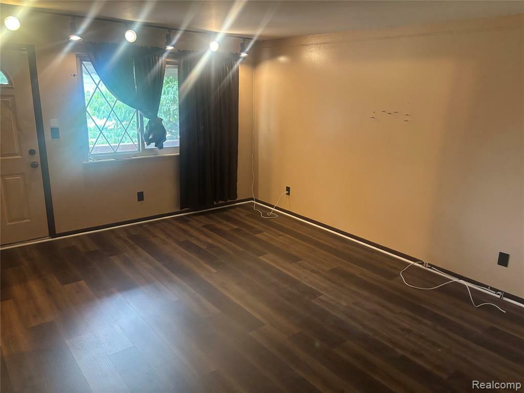 24532 Blackmar Avenue  Sterling Heights MI 48091 1718 photo