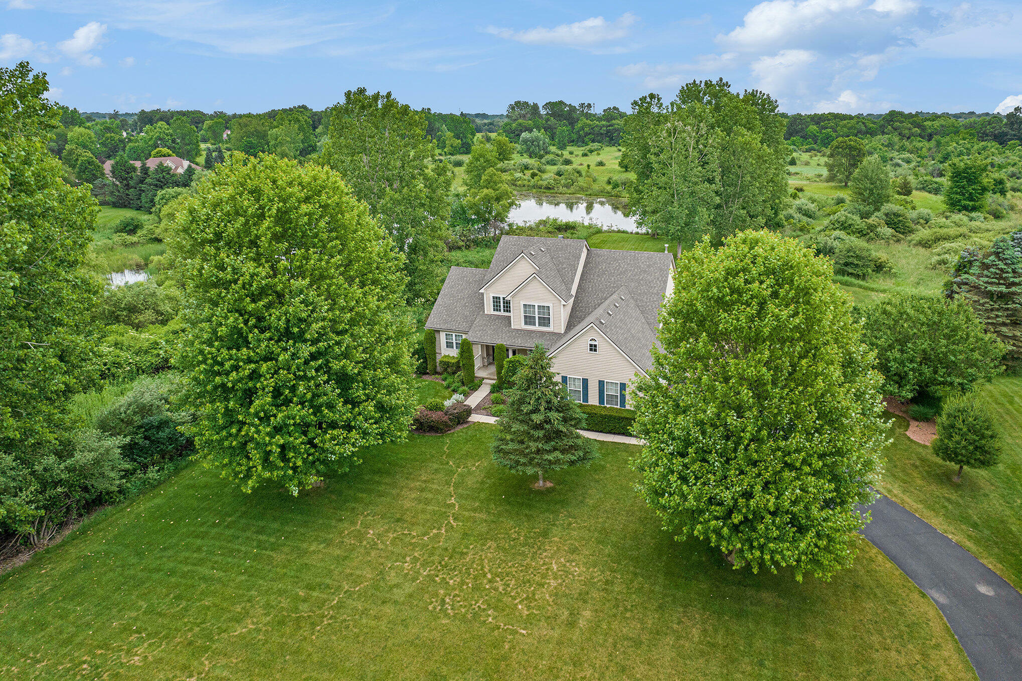 Property Photo: 2762 Island Hills Drive MI 48130