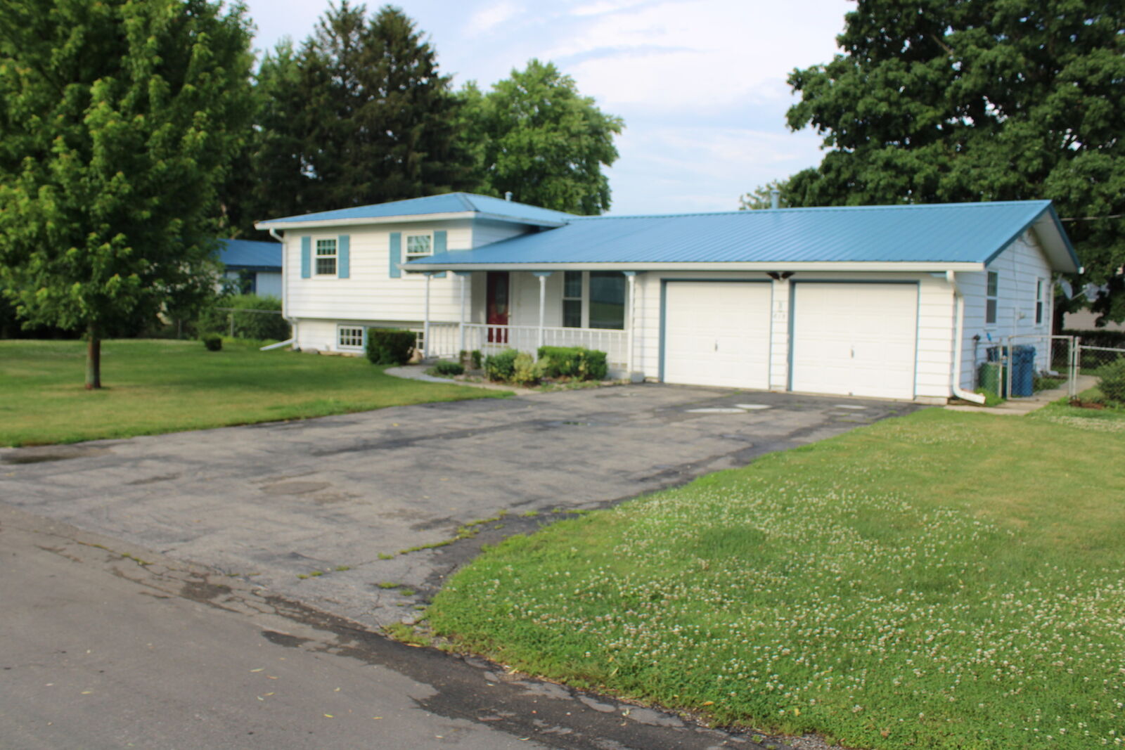 Property Photo:  819 S West Street  IL 60518 