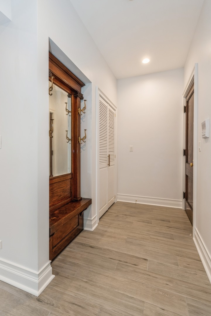 Property Photo: 1443 E 53rd Street 3R IL 60615