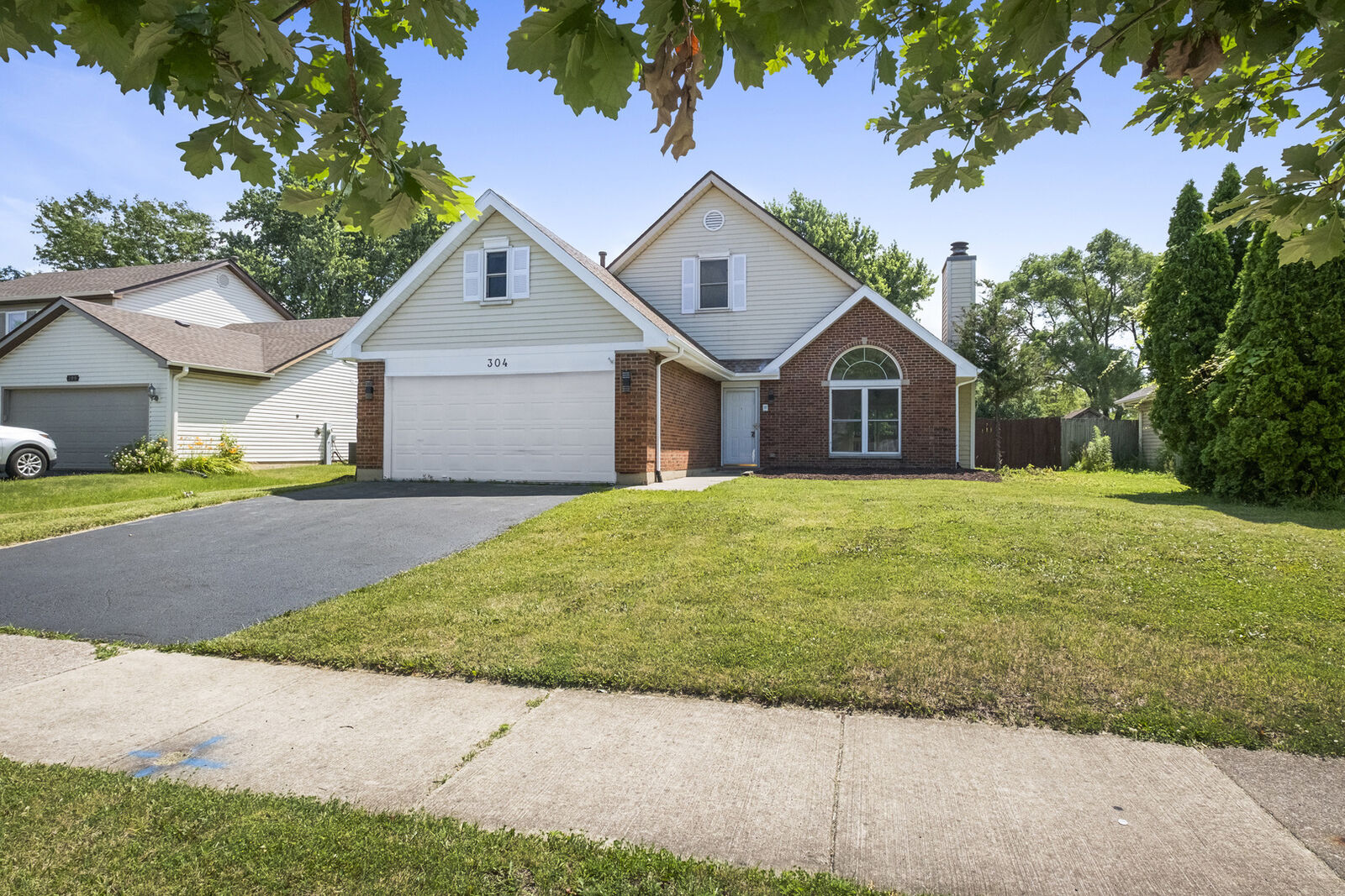 Property Photo:  304 N Janes Avenue  IL 60440 