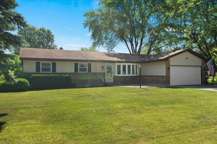 Property Photo: 1514 N North Avenue IL 60050