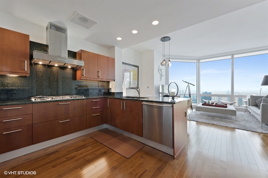 Property Photo: 401 N Wabash Avenue 36D IL 60611