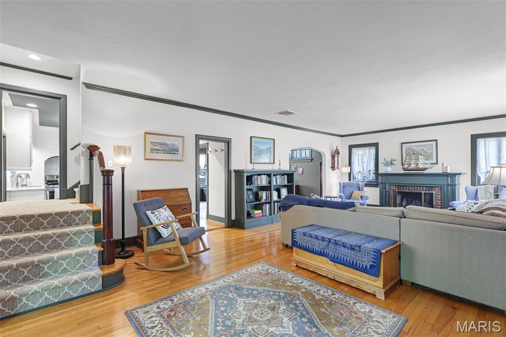 Property Photo: 6925 Cornell Avenue MO 63130